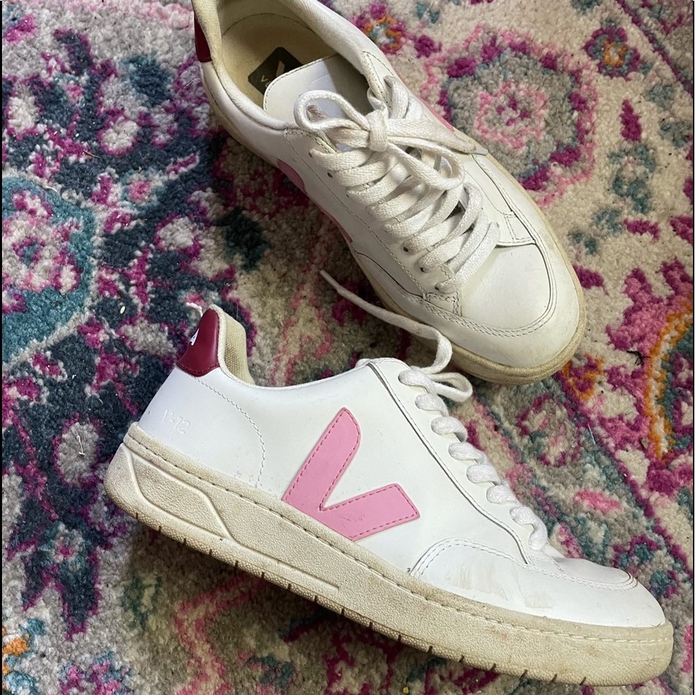 Veja v-12 white guimauve Marsala sneakers